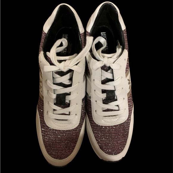 Michael Kors Sneakers - Picture 4 of 5